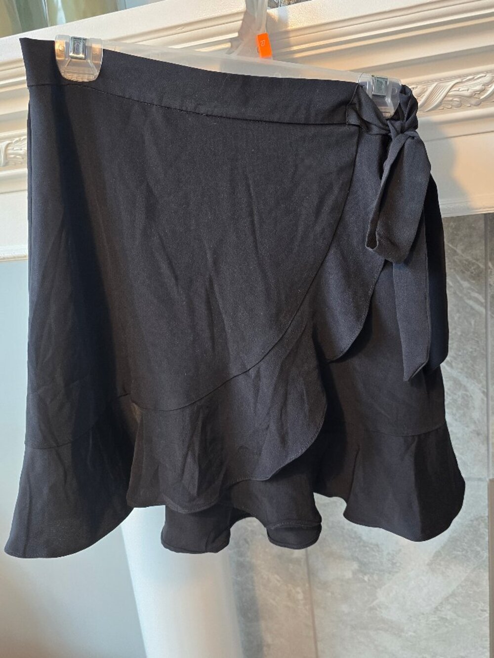 H&M Black Ruffle Hem Elastic Waist Wrap Mini Skirt Medium